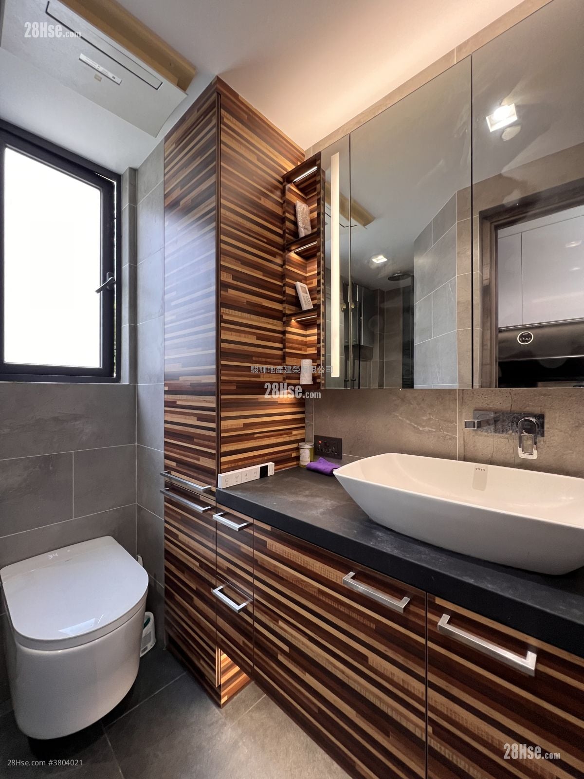 富利来大厦 租盘 1 房 , 1 浴室 238 平方尺