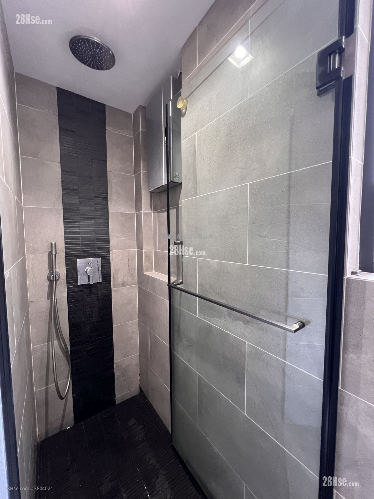 富利来大厦 租盘 1 房 , 1 浴室 238 平方尺