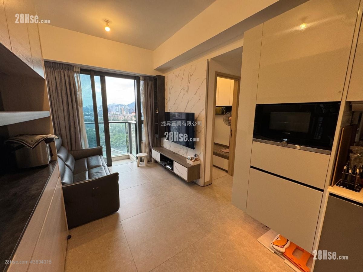 Downtown 38 售盘 2 房 , 1 浴室 385 平方尺