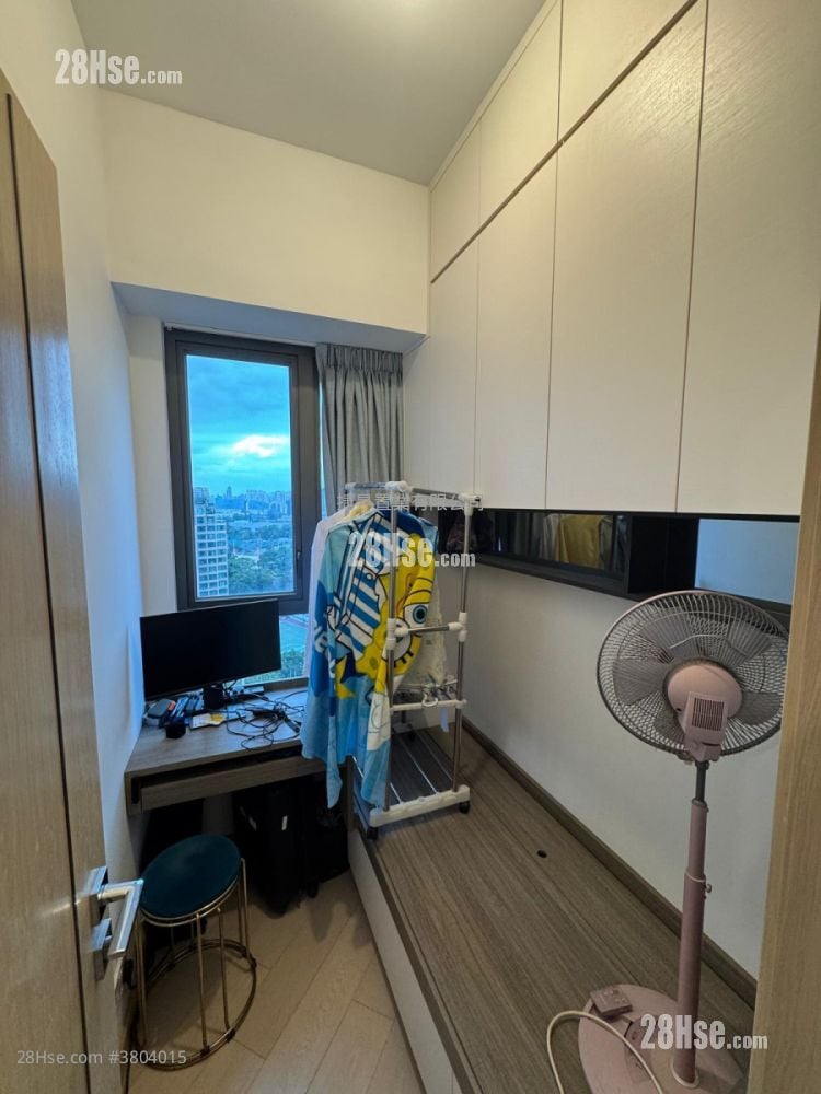 Downtown 38 售盘 2 房 , 1 浴室 385 平方尺