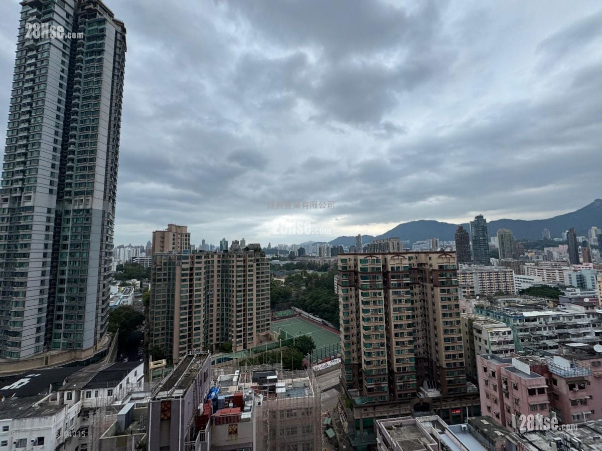 Downtown 38 售盘 2 房 , 1 浴室 385 平方尺