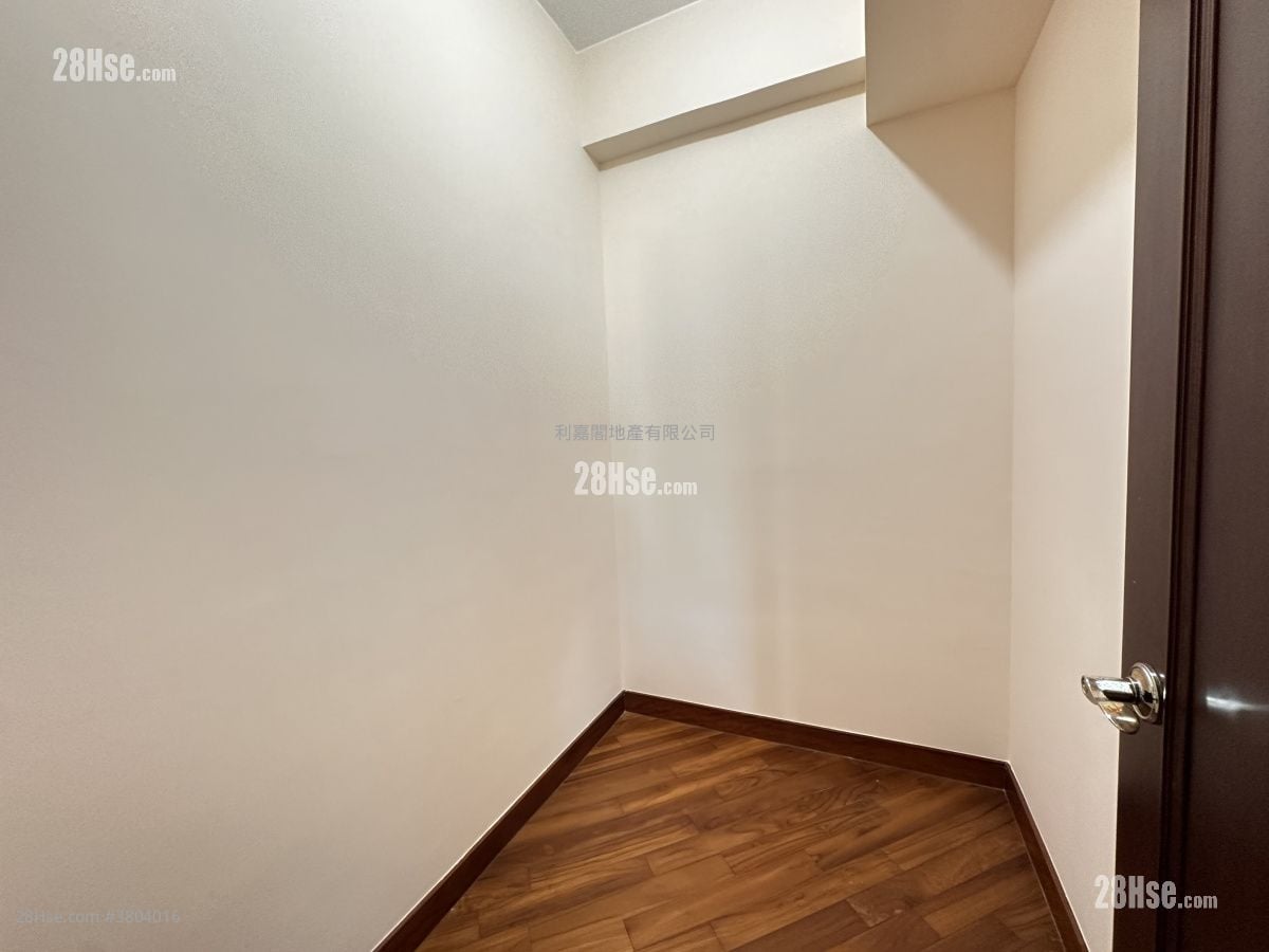 御龍山 售盤 3 房 , 2 浴室 1,016 平方呎