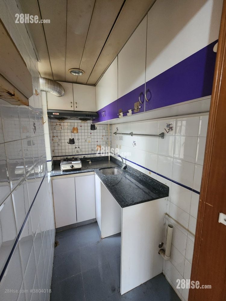 Jade Plaza Rental 2 Bedrooms , 1 Bathroom 274 ft²