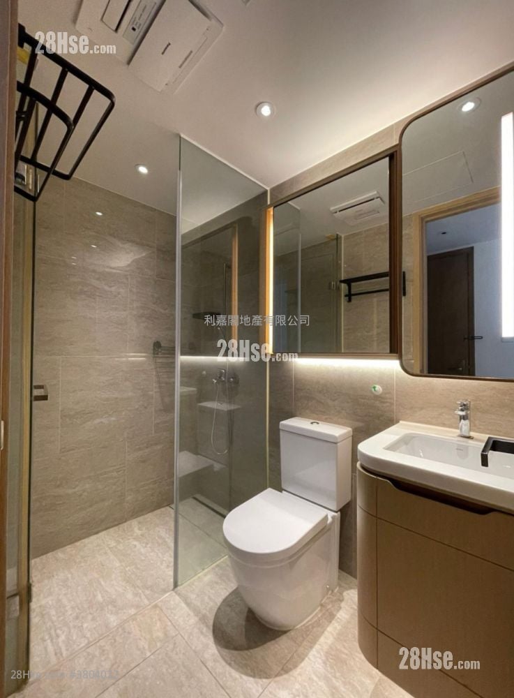 Upper East Sell 2 Bedrooms 375 ft²