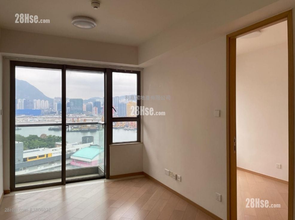 Upper East Sell 2 Bedrooms 375 ft²