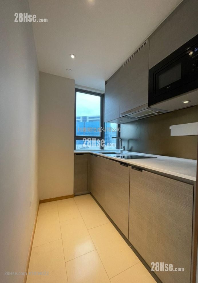 Upper East Sell 2 Bedrooms 375 ft²