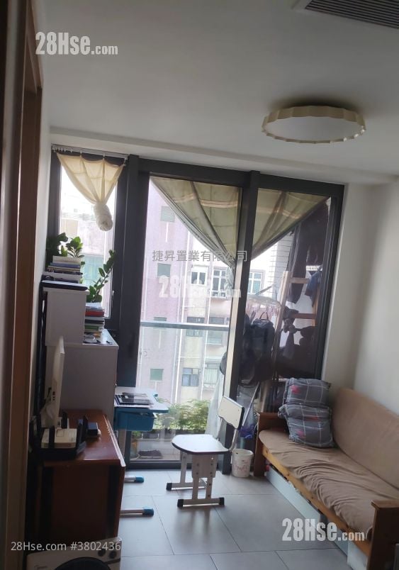 Downtown 38 售盘 1 房 , 1 浴室 301 平方尺