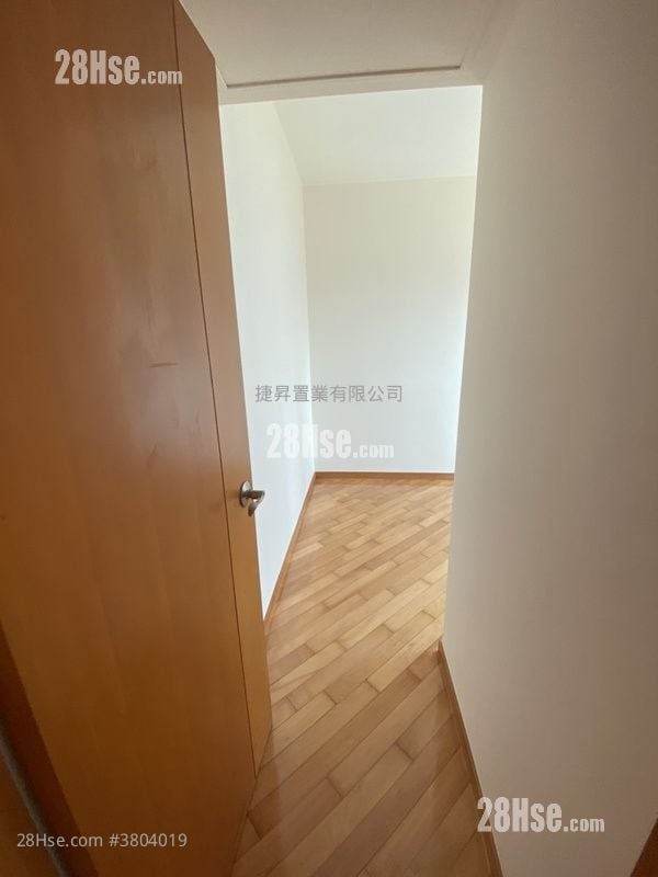 No. 18 Farm Road Sell 3 Bedrooms , 1 Bathroom 562 ft²