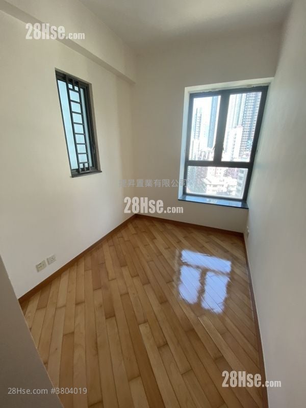 No. 18 Farm Road Sell 3 Bedrooms , 1 Bathroom 562 ft²