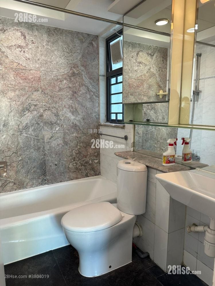 No. 18 Farm Road Sell 3 Bedrooms , 1 Bathroom 562 ft²