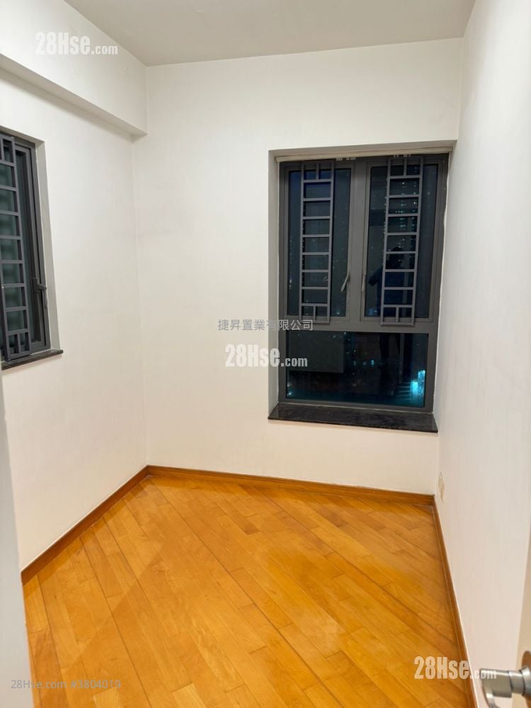 No. 18 Farm Road Sell 3 Bedrooms , 1 Bathroom 562 ft²