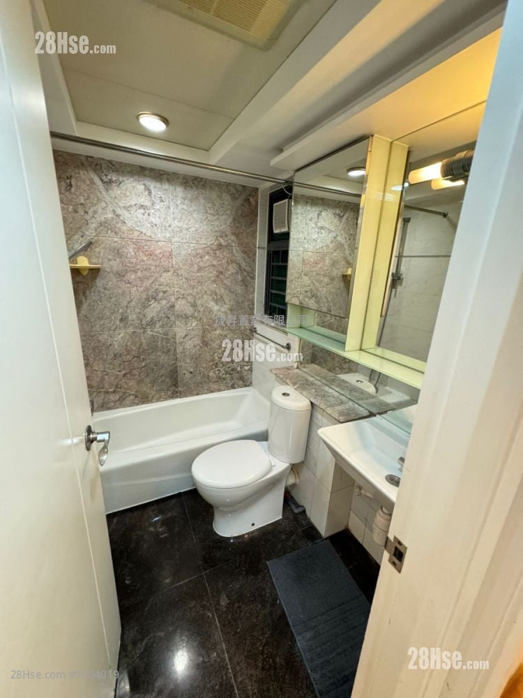 No. 18 Farm Road Sell 3 Bedrooms , 1 Bathroom 562 ft²