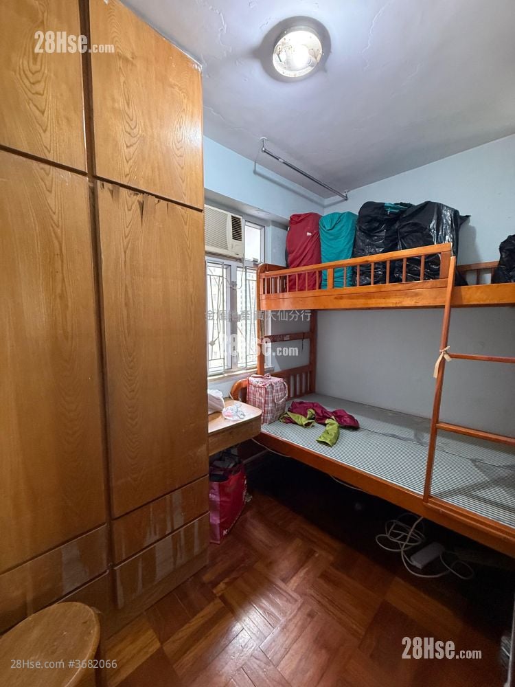 Che Wah Building Sell 2 Bedrooms