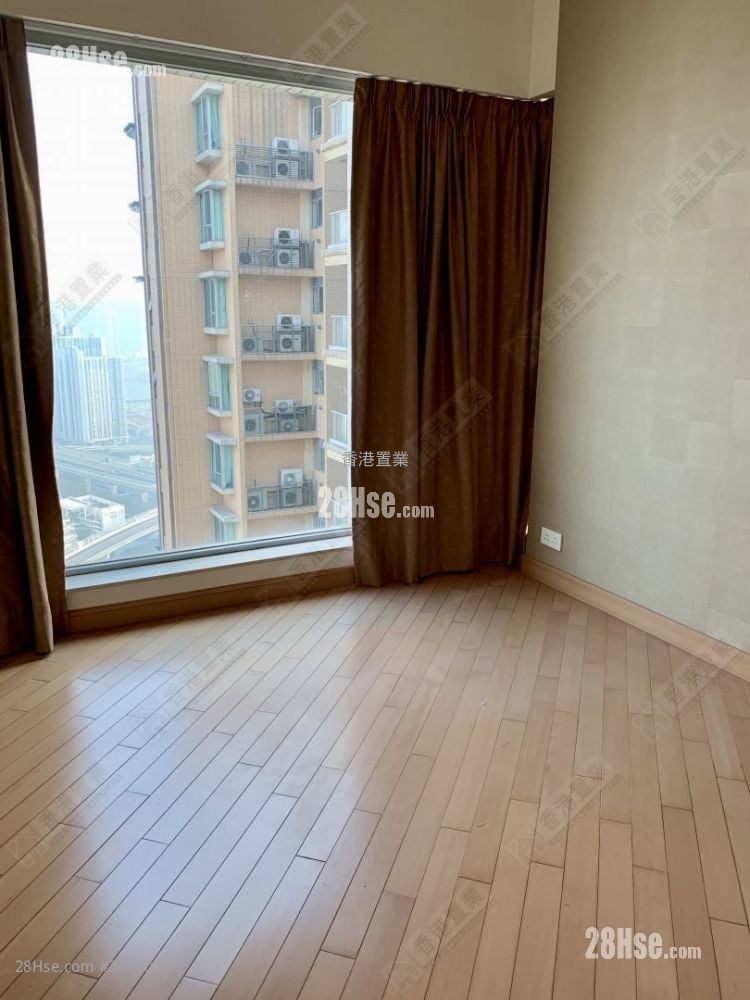 Manhattan Hill Sell 3 Bedrooms , 1 Bathroom 674 ft²