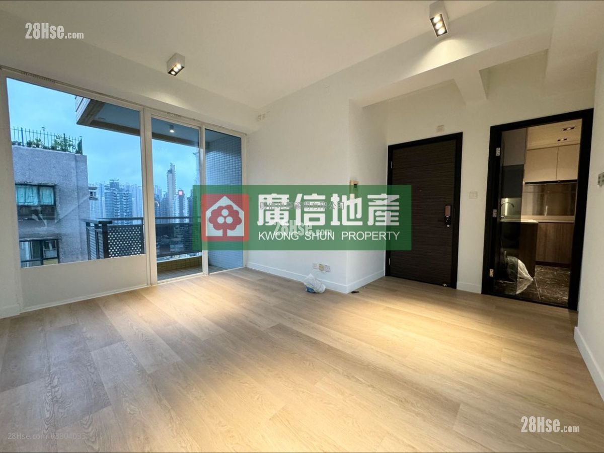 Metroregalia Rental 4 Bedrooms , 2 Bathrooms 767 ft²