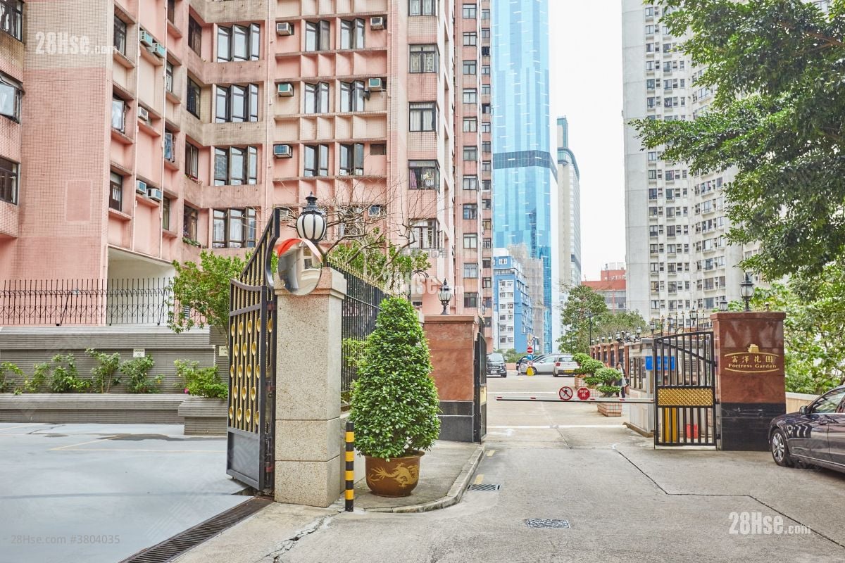 富泽花园 售盘 3 房 652 平方尺