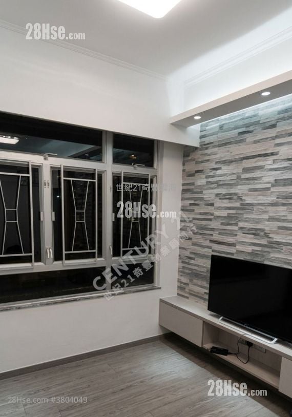 新港城 租盘 3 房 , 1 浴室 490 平方尺