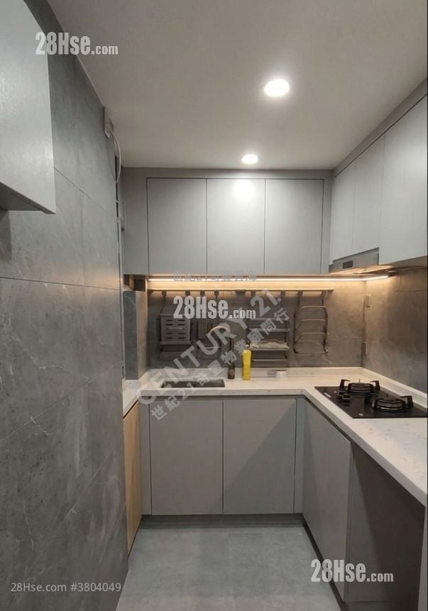 新港城 租盘 3 房 , 1 浴室 490 平方尺