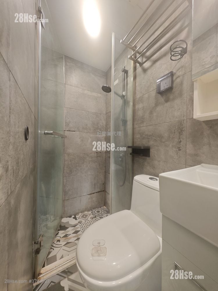 Southern Building Rental 1 Bathroom 170 ft²