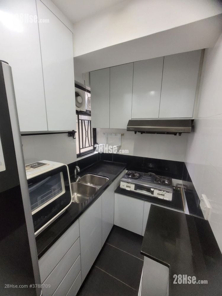 Prosperous Garden Sell 2 Bedrooms , 1 Bathroom 478 ft²