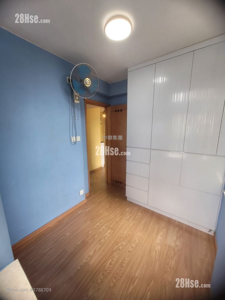 Prosperous Garden Sell 2 Bedrooms , 1 Bathroom 478 ft²