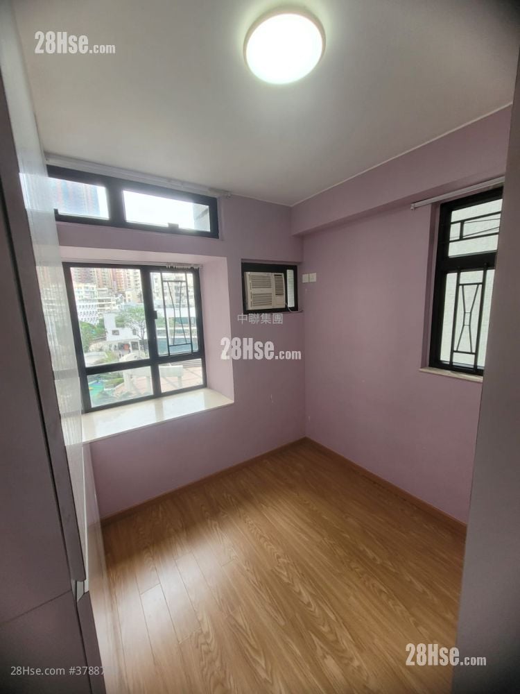 Prosperous Garden Sell 2 Bedrooms , 1 Bathroom 478 ft²