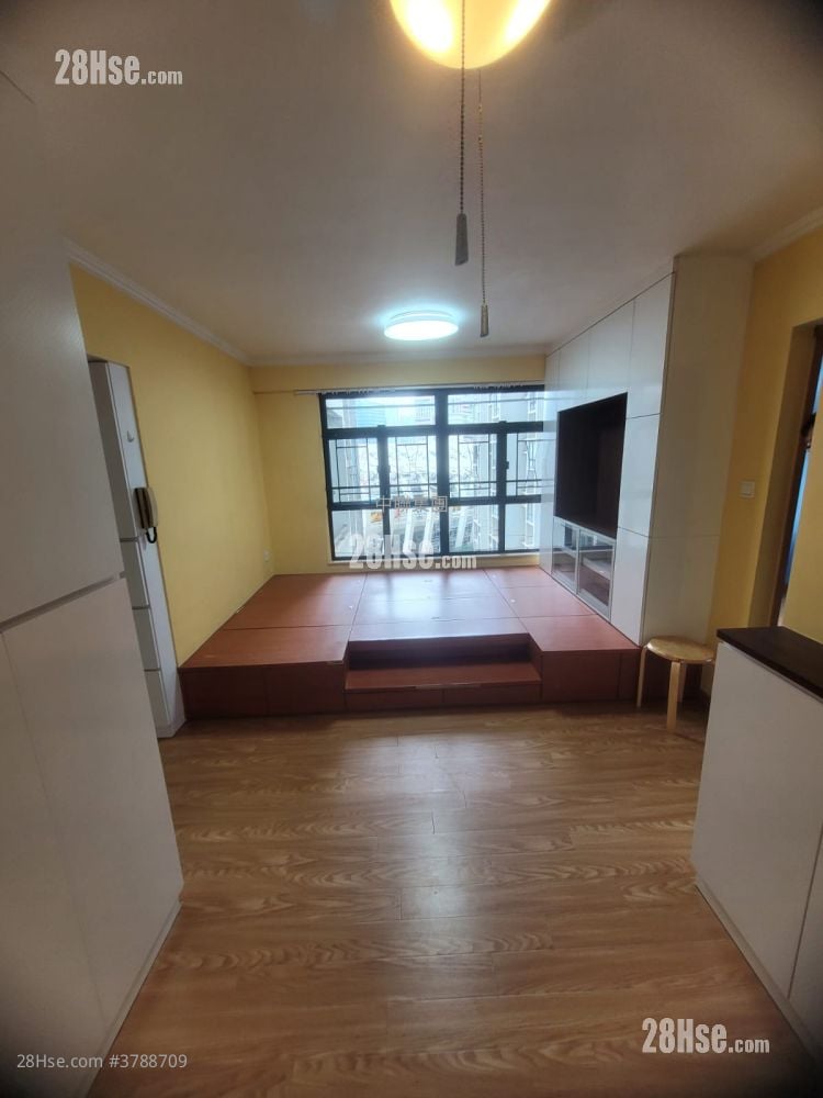 Prosperous Garden Sell 2 Bedrooms , 1 Bathroom 478 ft²