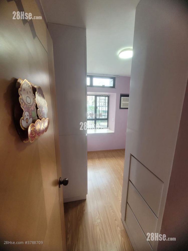 Prosperous Garden Sell 2 Bedrooms , 1 Bathroom 478 ft²