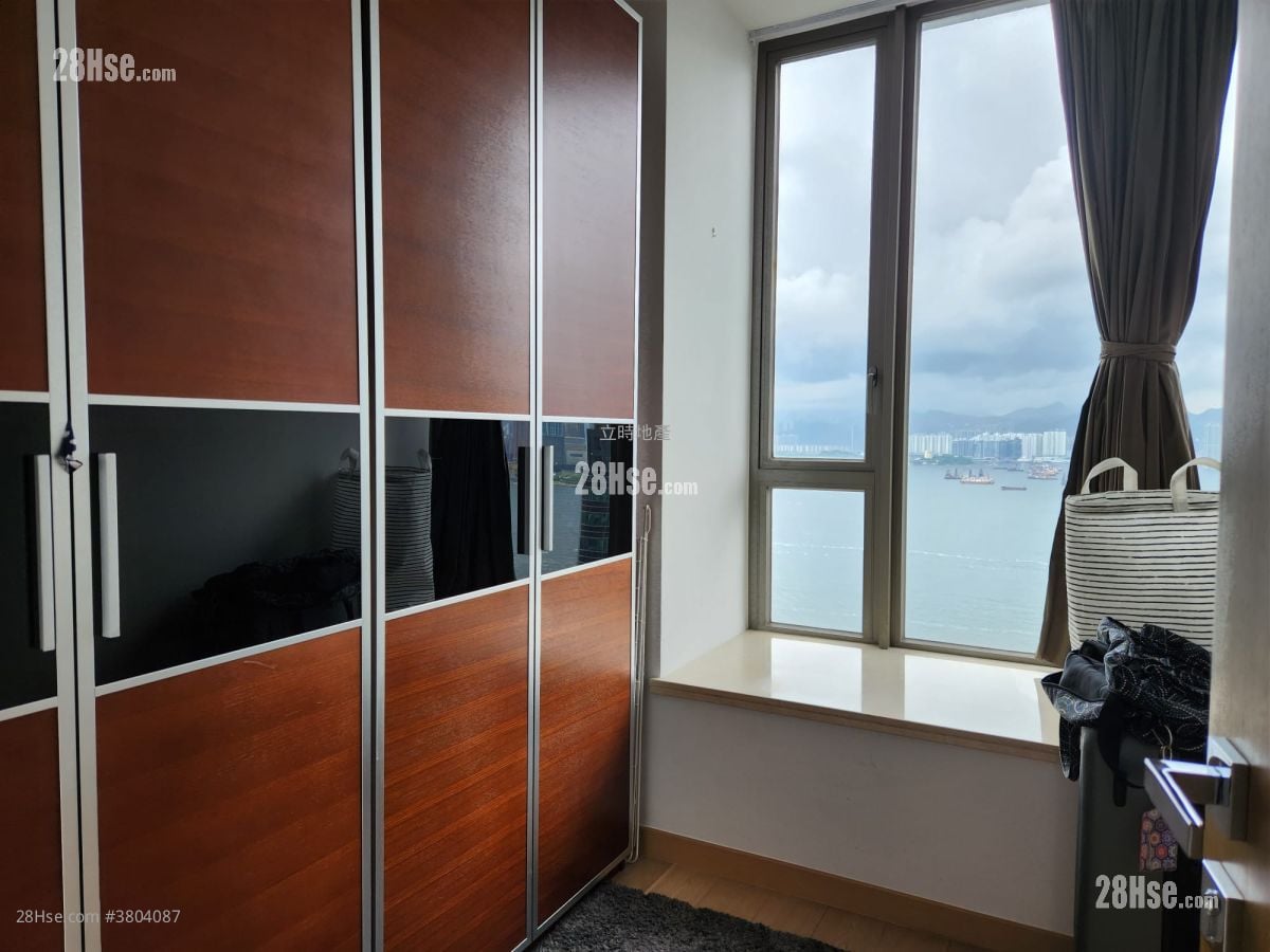 Soho 189 Rental 3 Bedrooms , 2 Bathrooms 746 ft²