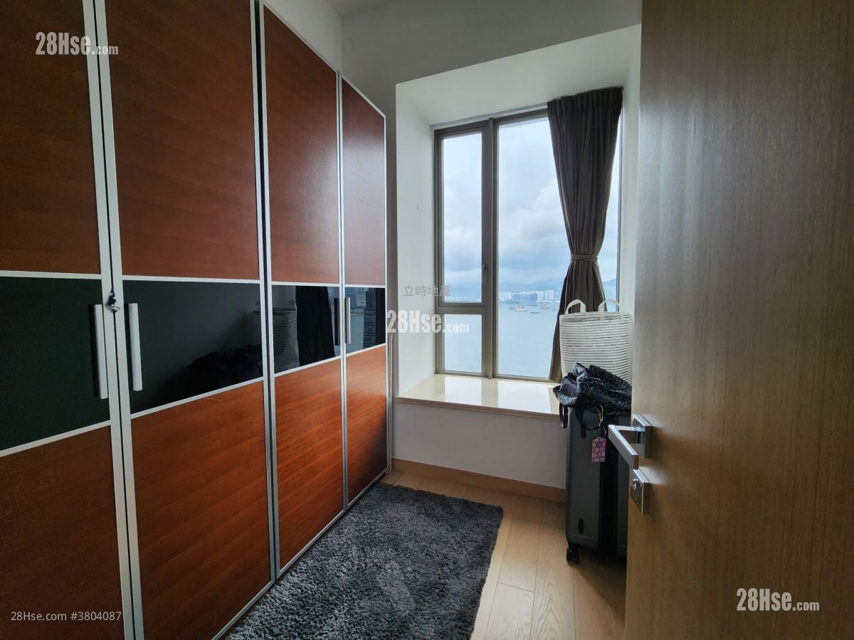 Soho 189 Rental 3 Bedrooms , 2 Bathrooms 746 ft²