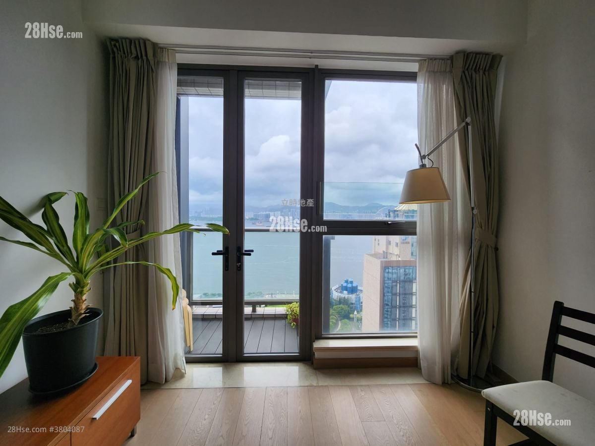 Soho 189 Rental 3 Bedrooms , 2 Bathrooms 746 ft²