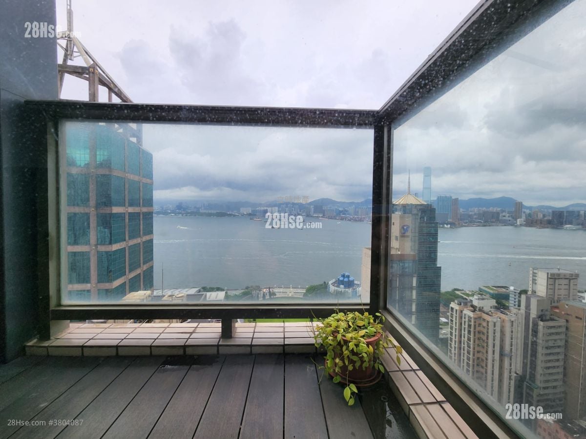 Soho 189 Rental 3 Bedrooms , 2 Bathrooms 746 ft²