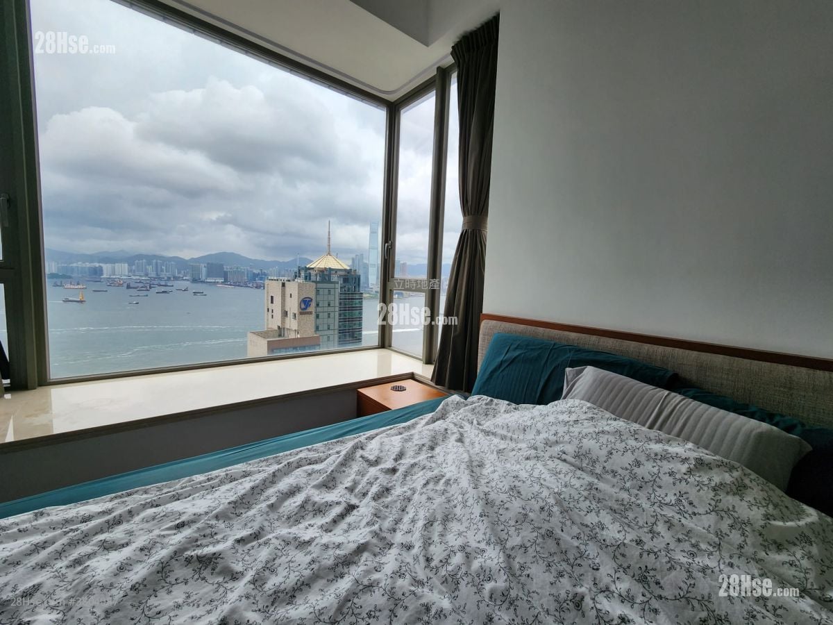 Soho 189 Rental 3 Bedrooms , 2 Bathrooms 746 ft²