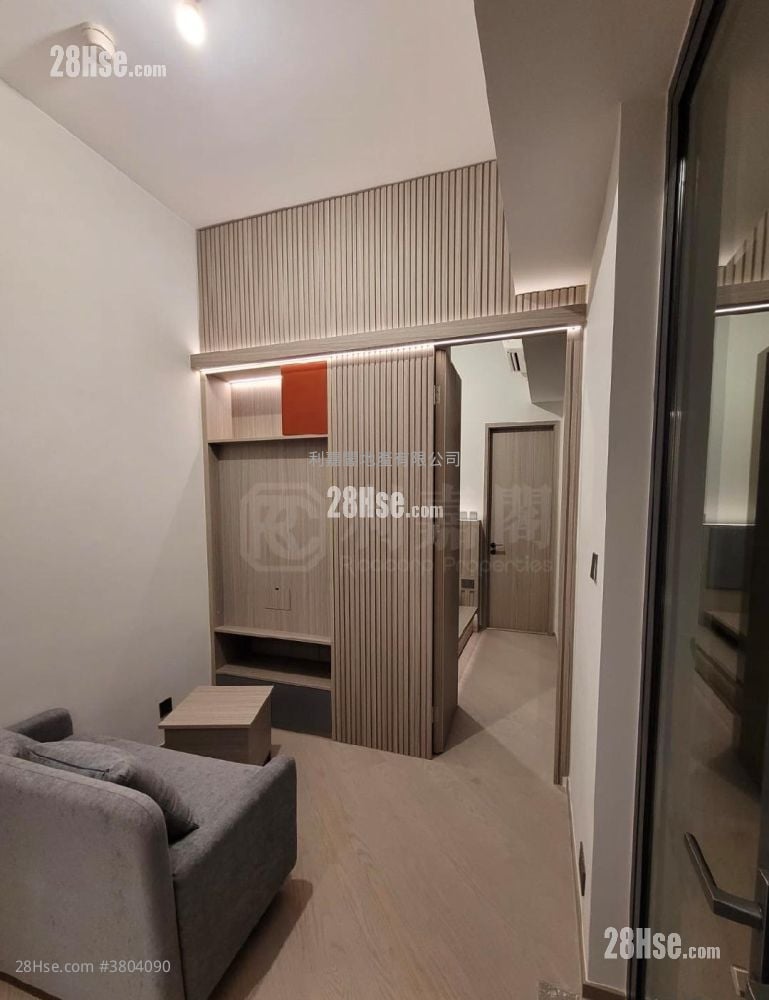 Bondlane Sell 1 Bedroom , 1 Bathroom 267 ft²