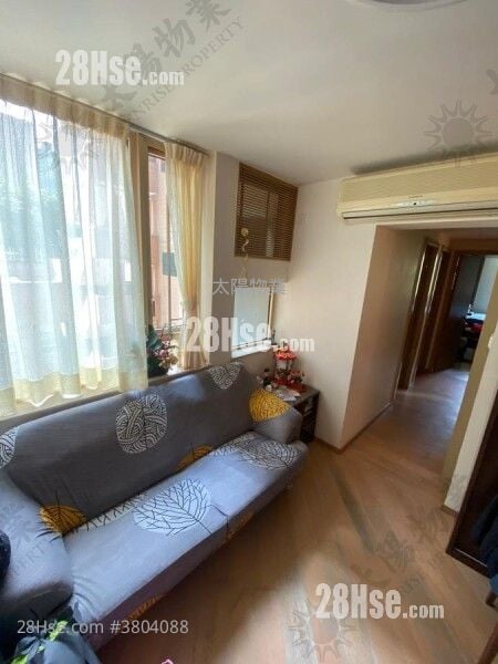 Harbour Place Sell 3 Bedrooms 590 ft²