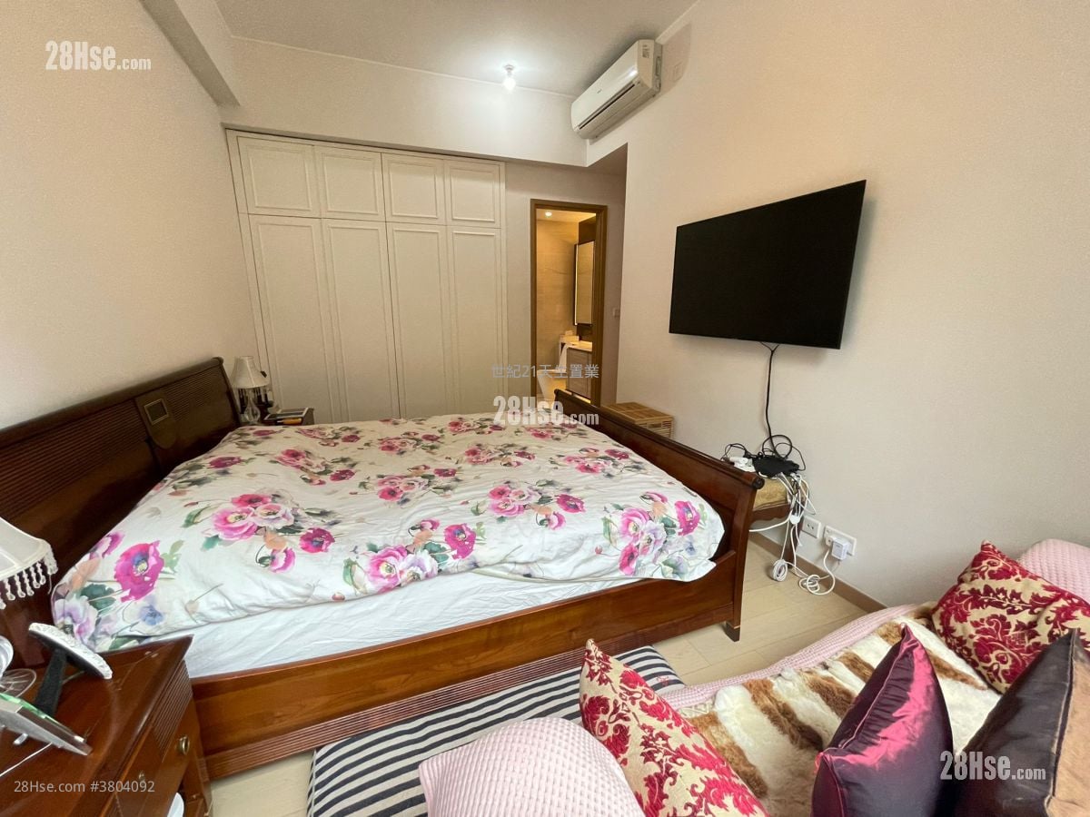 The Bloomsway Sell 4 Bedrooms , 3 Bathrooms 1,039 ft²