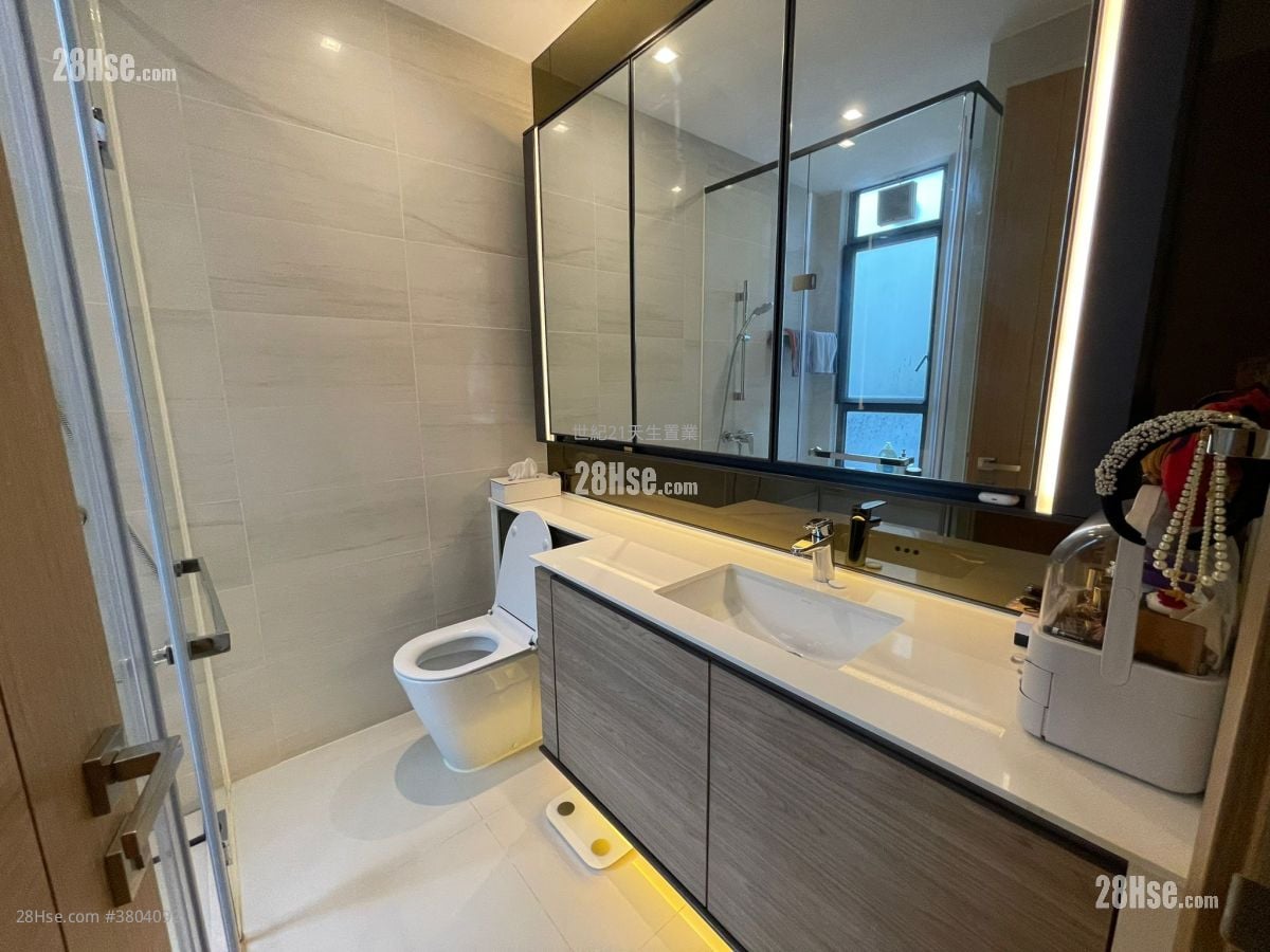 The Bloomsway Sell 4 Bedrooms , 3 Bathrooms 1,039 ft²