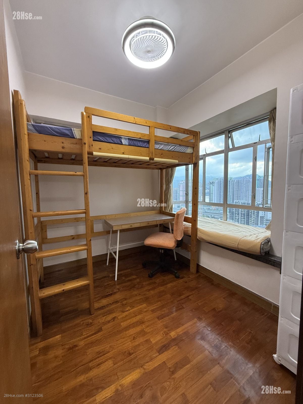 Sunshine City Rental 1 Bathroom 50 ft²
