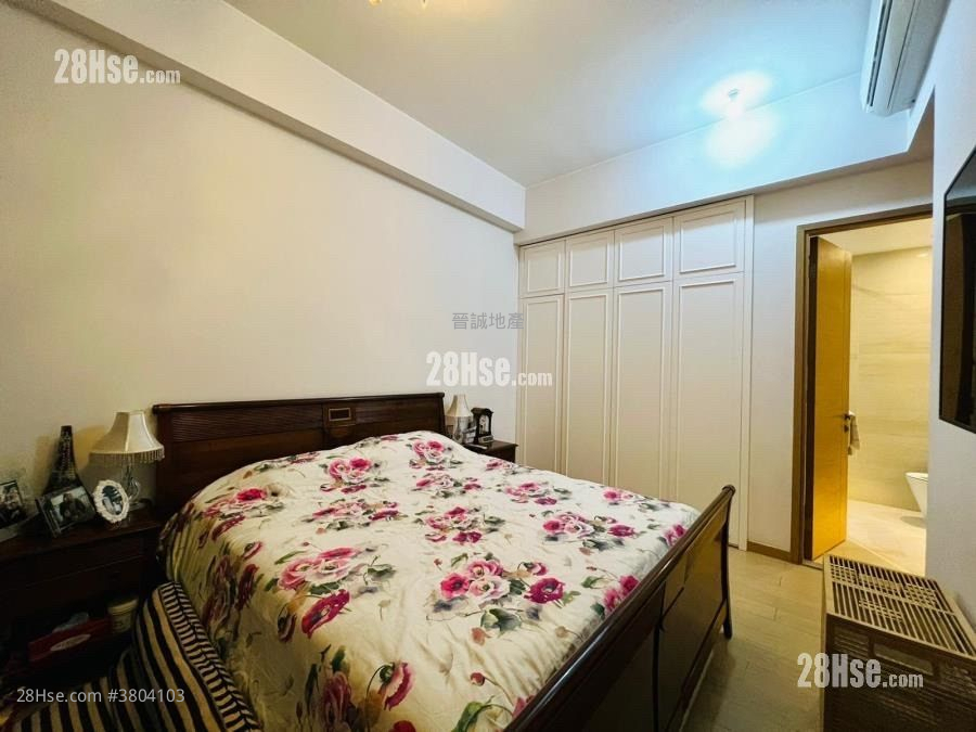 The Bloomsway Sell 4 Bedrooms , 3 Bathrooms 1,039 ft²