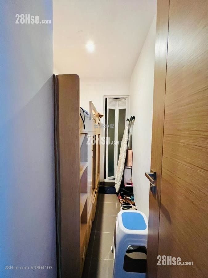 The Bloomsway Sell 4 Bedrooms , 3 Bathrooms 1,039 ft²