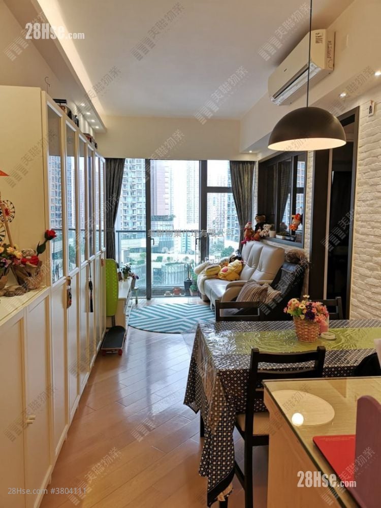 The Wings Rental 2 Bedrooms , 1 Bathroom 551 ft²