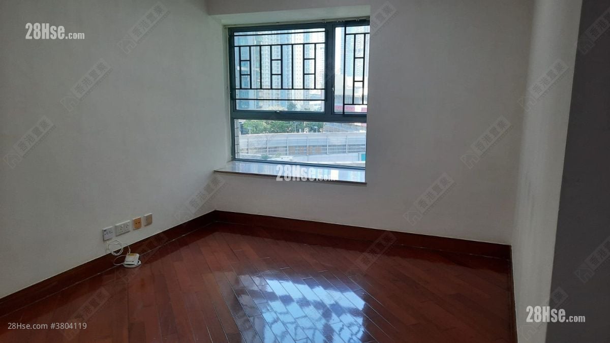 Aquamarine Sell 2 Bedrooms , 1 Bathroom 502 ft²