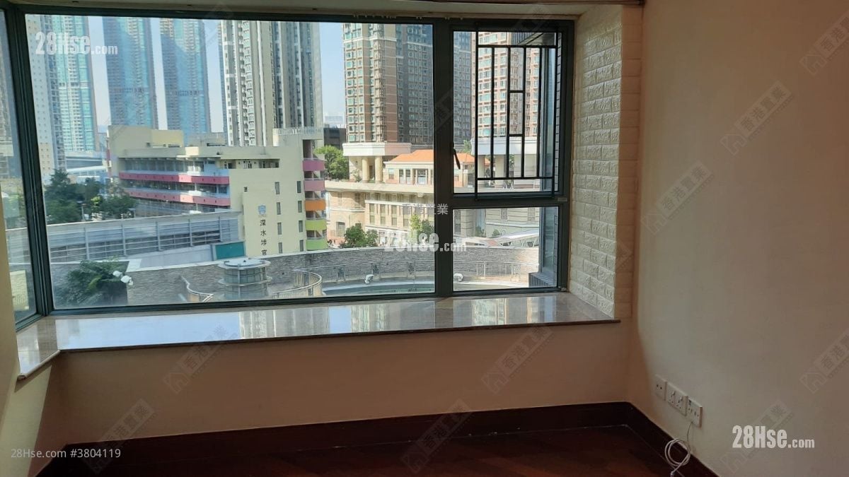 Aquamarine Sell 2 Bedrooms , 1 Bathroom 502 ft²