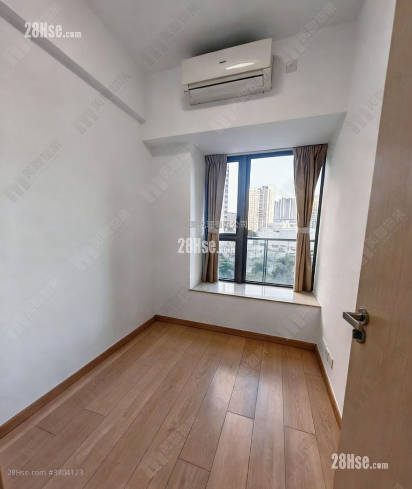 天晋 租盘 4 房 , 3 浴室 799 平方尺