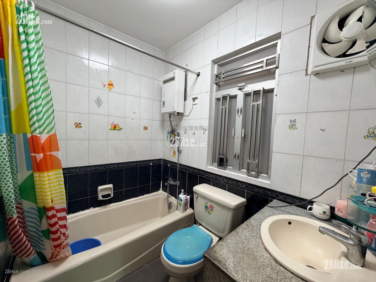 Village Sell 3 Bedrooms , 1 Bathroom 630 ft²