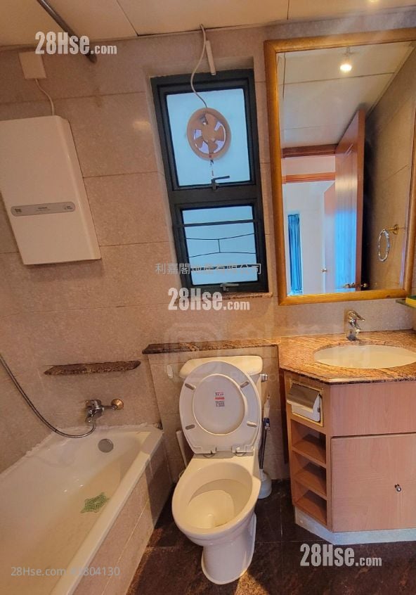 Park Avenue Sell 2 Bedrooms , 1 Bathroom 466 ft²