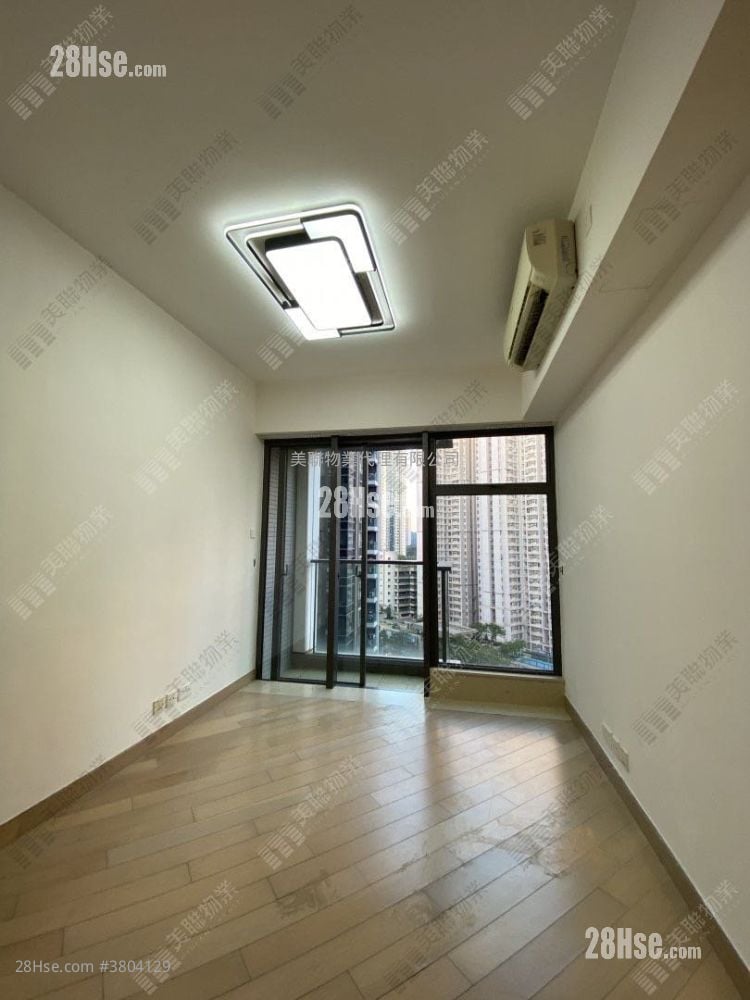 The Wings Rental 4 Bedrooms , 3 Bathrooms 827 ft²