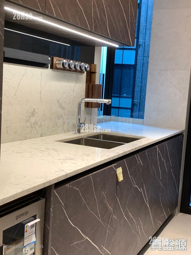 Onmantin Sell 3 Bedrooms 488 ft²