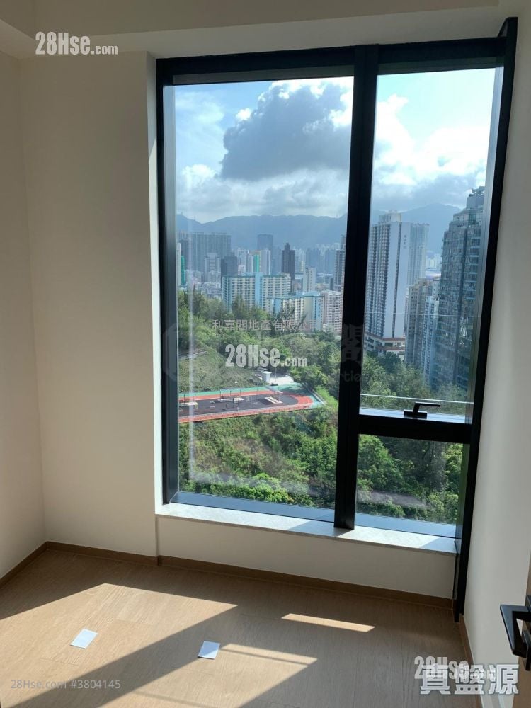 Onmantin Sell 3 Bedrooms 488 ft²