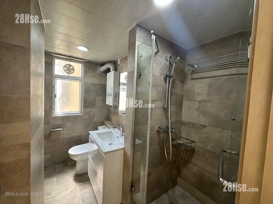 美孚新邨 售盘 3 房 , 3 浴室 946 平方尺